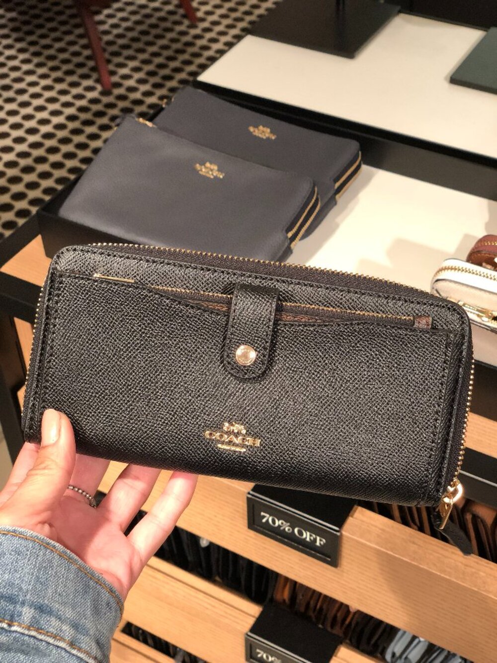 Coach Crossgrain Leather Multifunction Wallet